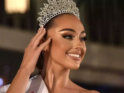 Новата "Мис България" Елизабет Кравец: Варненка съм!