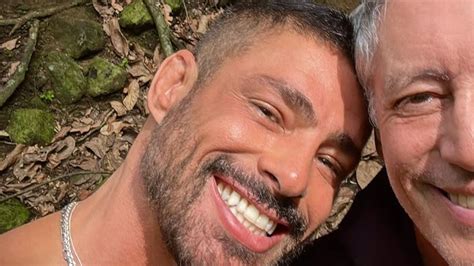 Quantos Anos O Pai De Cauã Tem