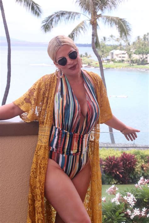Tori Spelling in a Swimsuit - Hawaii 08/27/2019 • CelebMafia