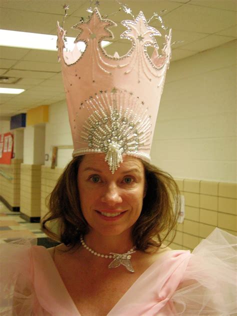 Make.Love.Not.War: Glinda the Good