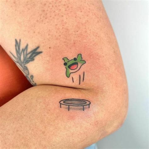 30 Creative and Funny Tattoo Designs to Consider | Frog tattoos, Funny