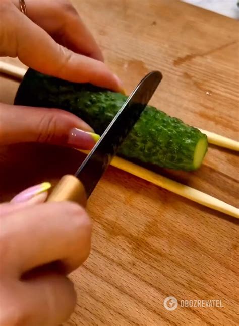 Рецепт маринованных огурцов за 10 минут: как вкусно замариновать огурцы ...
