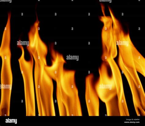 Flammen -Fotos und -Bildmaterial in hoher Auflösung – Alamy