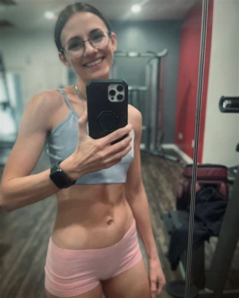 Mazikeen Gme | Enjoy the rest of the day… 💕 #nopainnogain #