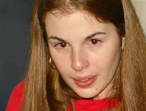 saiba como vive hoje andreas irmao de suzane von richthofen alfinetei