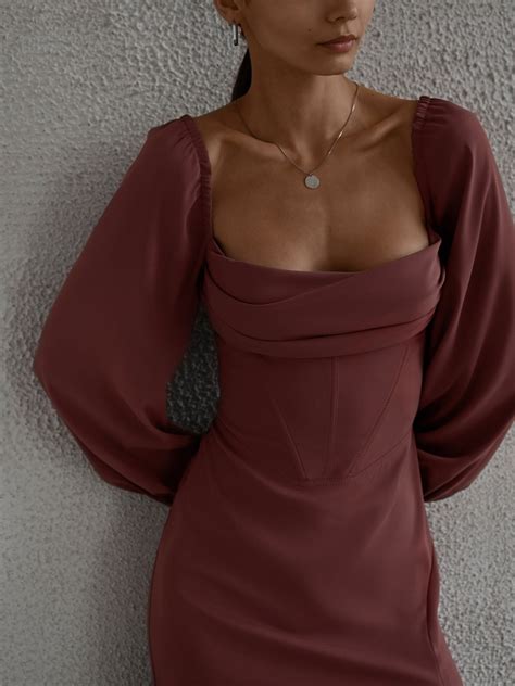 LICHI - Online fashion store :: Платье миди с корсетной вставкой на талии