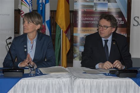 port de saguenay quebec finance trois etudes journal informe affaires