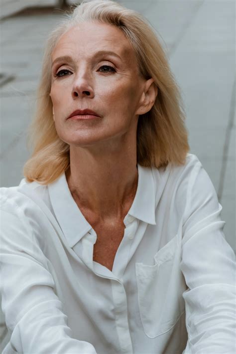 Mature Woman Photos, Download The BEST Free Mature Woman Stock Photos