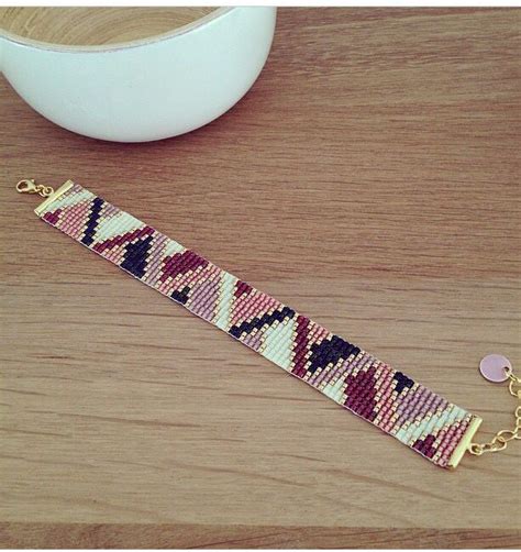 Loom beading, Bead loom patterns, Bead jewellery