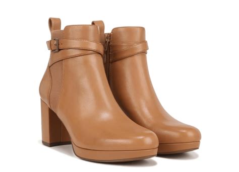 14 Boots with Arch Support to Buy in 2024 - PureWow