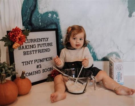 25 Thanksgiving Pregnancy Announcement Ideas - The Postpartum Party