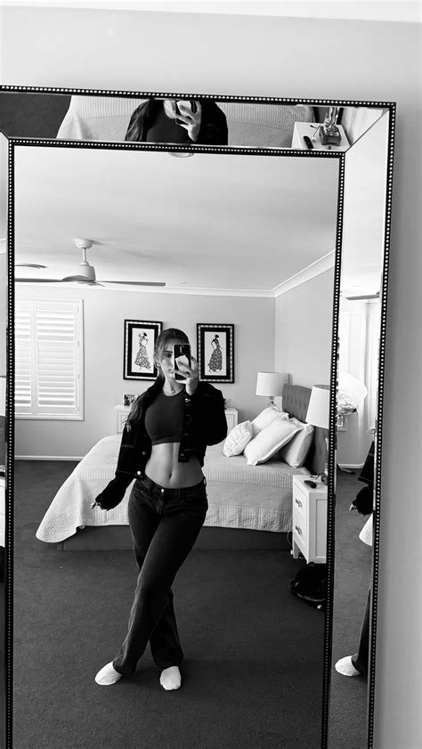 LAURA | #makeup #grwm #skincare | Instagram