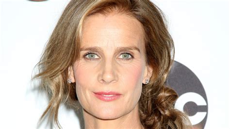 Rachel Griffiths On The Wilds Season 2 And Preferring TV To Film ...