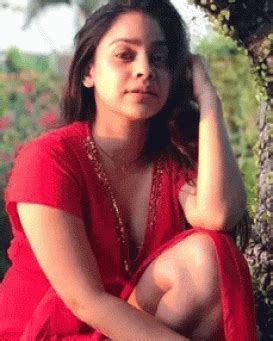 Sumona Chakravarti: Age, Photos, Biography, Height, Birthday, Movies ...