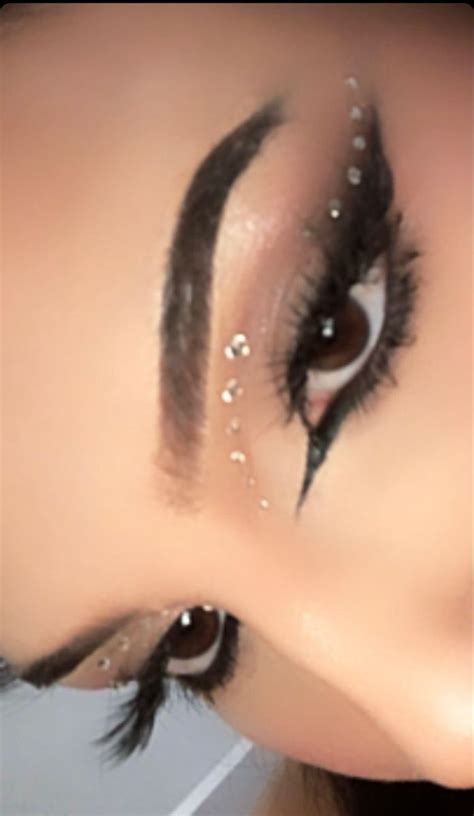 Makeup maddy perez inspo | Rhinestone makeup, Eye makeup, Rave makeup