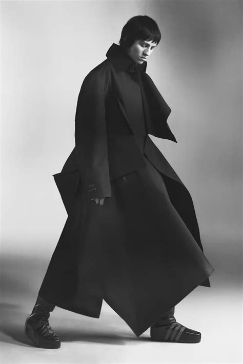 Yohji Yamamoto y adidas anuncian el lanzamiento de una segunda