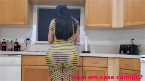 Comendo A Gostosa Rabuda - Gostosa e muito Bunduda na Cozinha - YouTube