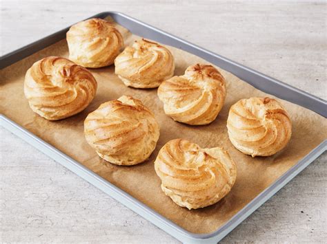 Brandteig-Grundrezept – perfekt für Windbeutel & Eclairs | Einfach Backen
