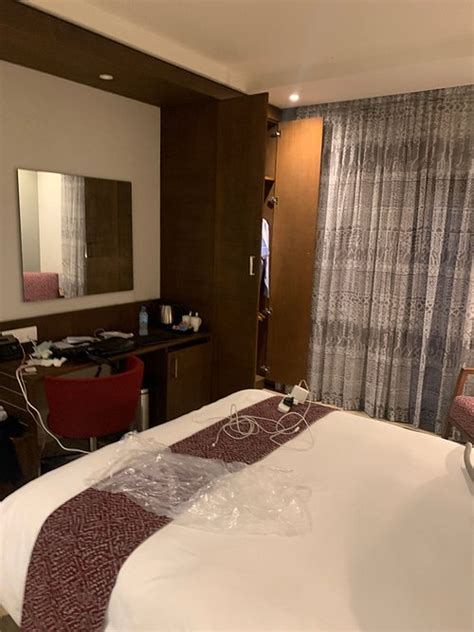 CROWNE PLAZA DAR ES SALAAM - Hotel Reviews, Photos, Rate Comparison ...
