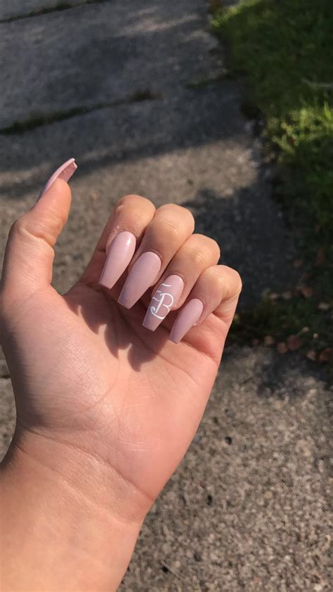 Cute Nail Ideas With Initials at Carmen Pink blog