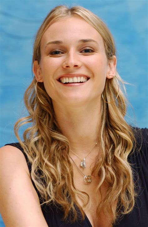 DIANE KRUGER at Wicker Park Press Conference 08/29/2004 – HawtCelebs