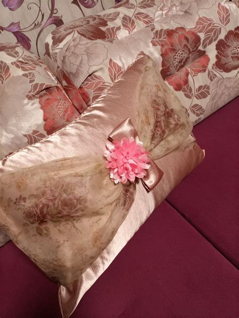 Подушка с бантом. | Throw pillows, Pillows, Tableware