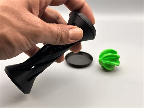 Vortex Tube & Ball Screw - Impossible Passthrough by Trickstyle | Download free STL model