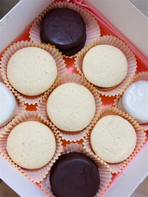 Authentic Argentinian Alfajor by the Dozen Small Business, Handmade ...