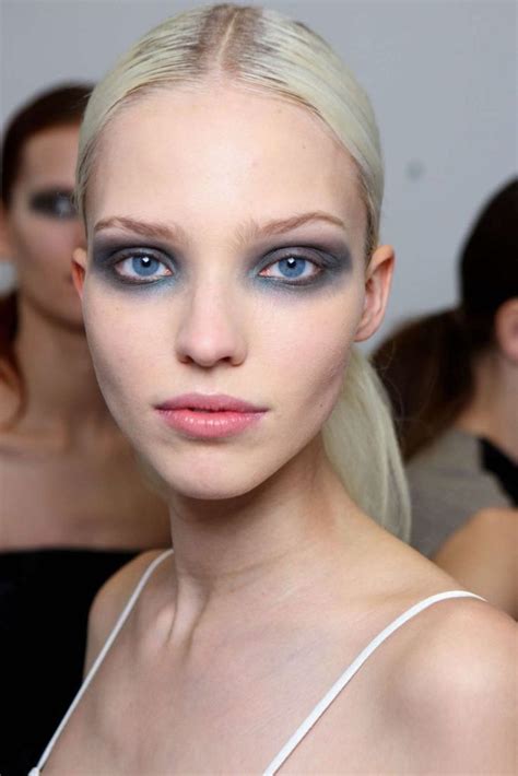 How To: Create the Perfect Smokey Eye – RETREAT Magazine