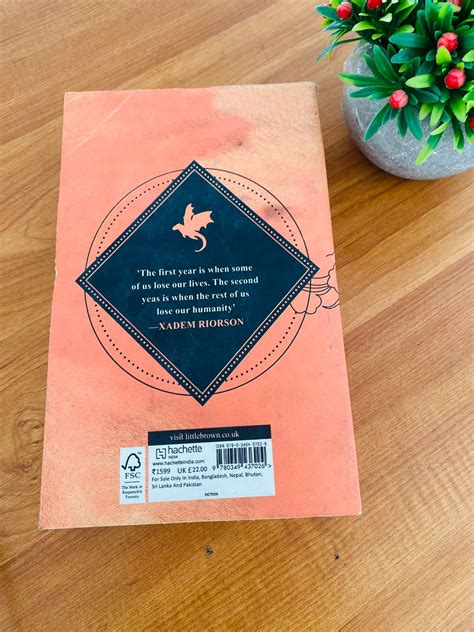 Iron Flame by Rebecca Yarros (470) - bargainbooks.lk