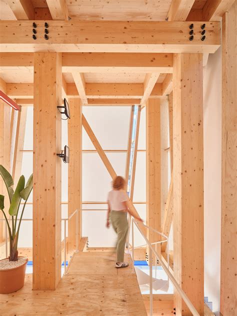 Sustainable Materials Redefine Design in ACCIONA Energía’s Pavilion at