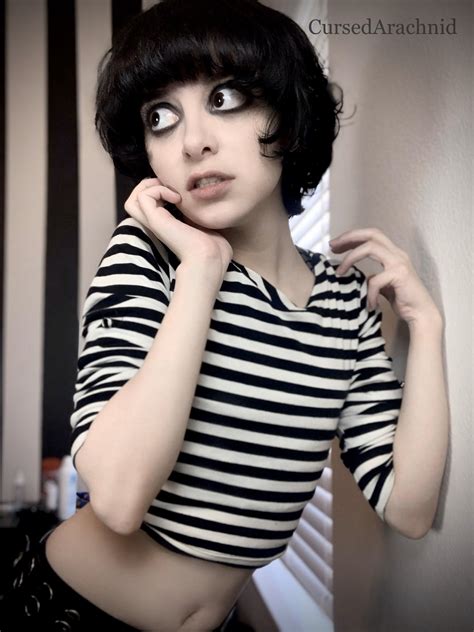 Femboy_pfp on Twitter: "@CursedArachnid The way this tweet cropped the