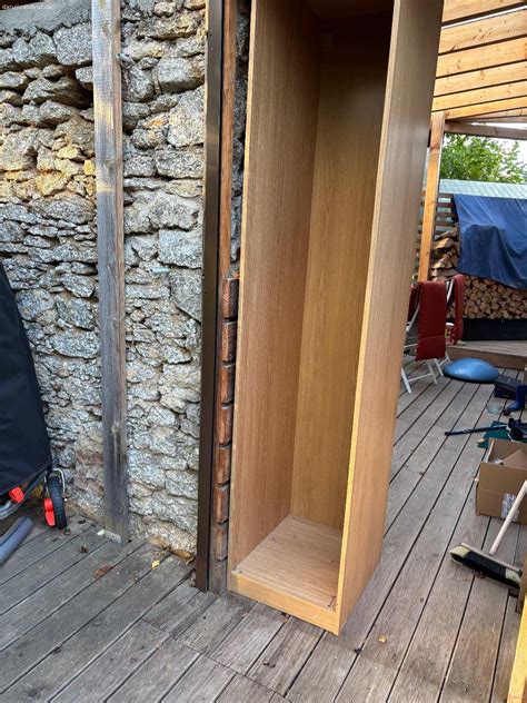 Daruji vysokou skříň Ikea - Nábytek - Daruji za odvoz