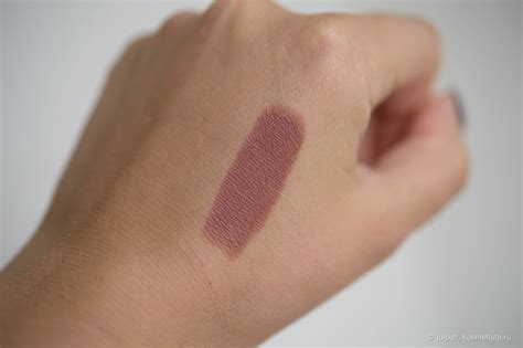 Матовая коричневая помада без рыжины Maybelline Hydra Extreme Matte ...