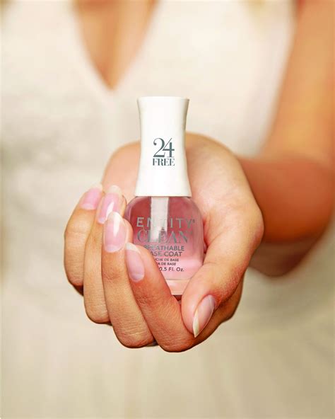 Essential Base Coat Types for Nail Pros