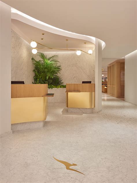 Lose Yourself At The Qantas First Lounge Singapore | Habitus Living