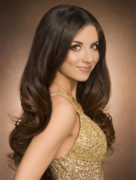 Anna Pletneva, pop singer - Russian Personalities