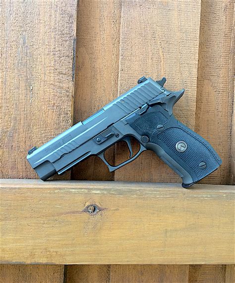 599 best Sig Sauer P226 images on Pholder | Gun Porn, Sig Sauer and Guns