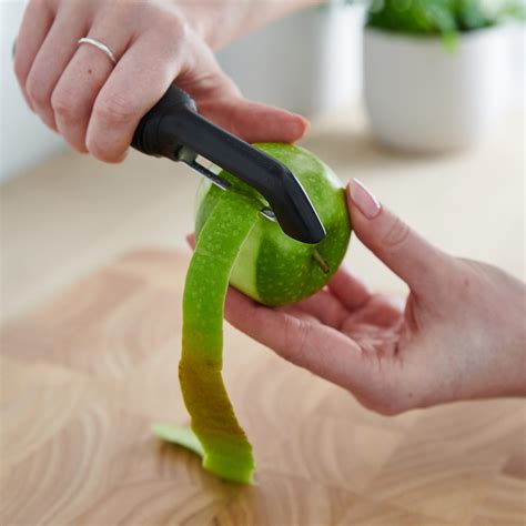 Choose the right peeler | OXO UK