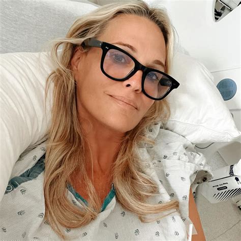 Molly Sims Recalls Feeling “Broken” Over Back Pain and Mental Health