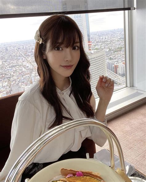 JAV Star Karen Kaede | Scrolller