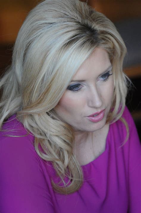 Bianca de la Garza drops anchor for new TV venture – Boston Herald