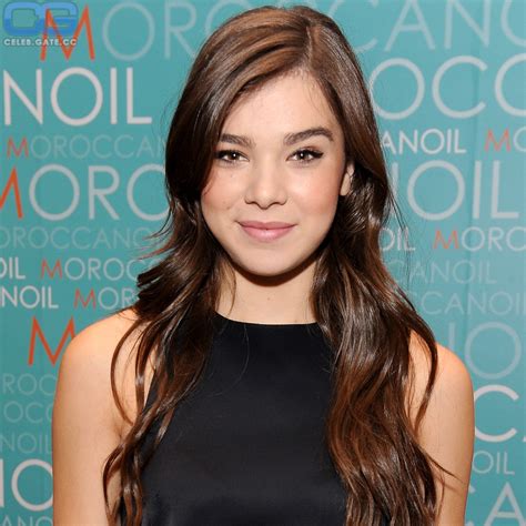 Hailee Steinfeld nude, pictures, photos, Playboy, naked, topless, fappening