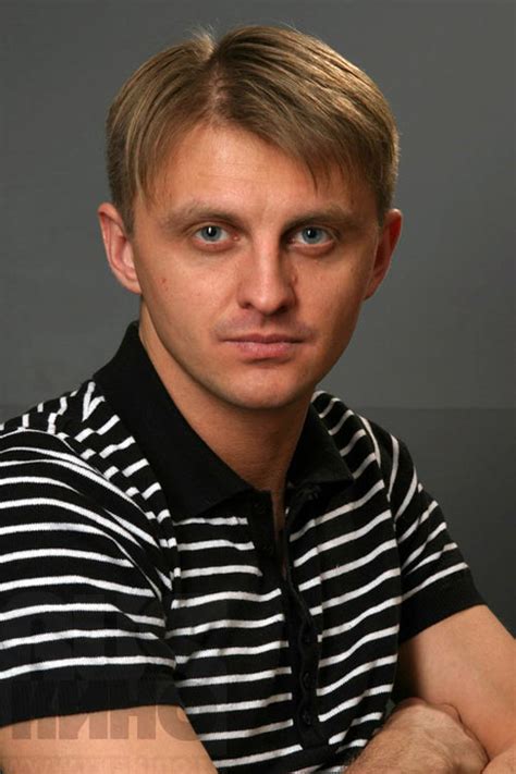 Роман Шумилов — биография, фильмография, фотографии актёра