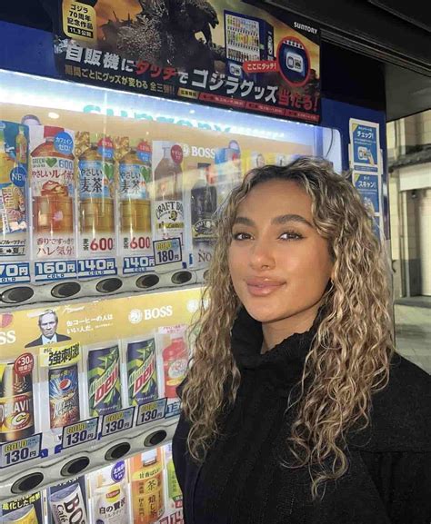 Toni Camille - Age, Height, Net Worth, Boyfriend, Bio