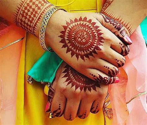 henna designs mahatha ka ltasata dajainasa hath par lagane  liye