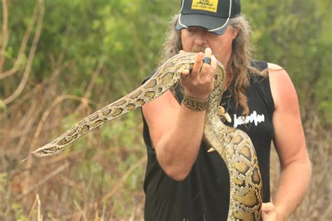 Python Hunter Dusty "Wild Man" Crum Takes Down Invasive Species in