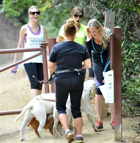 Daily Celebrities Paparazzi, Candid and Photoshoot Pictures: Kate Upton