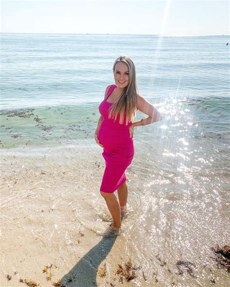 Preggo Xoobruna : r/NSFW_pregnant