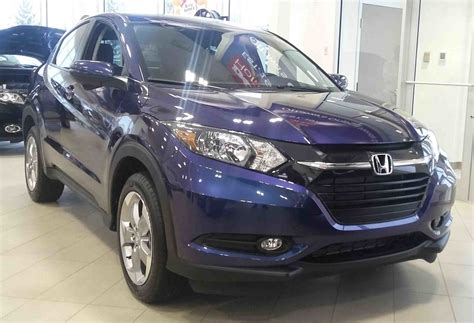 Showroom Showoff: 2017 HR-V EX - Dow Honda